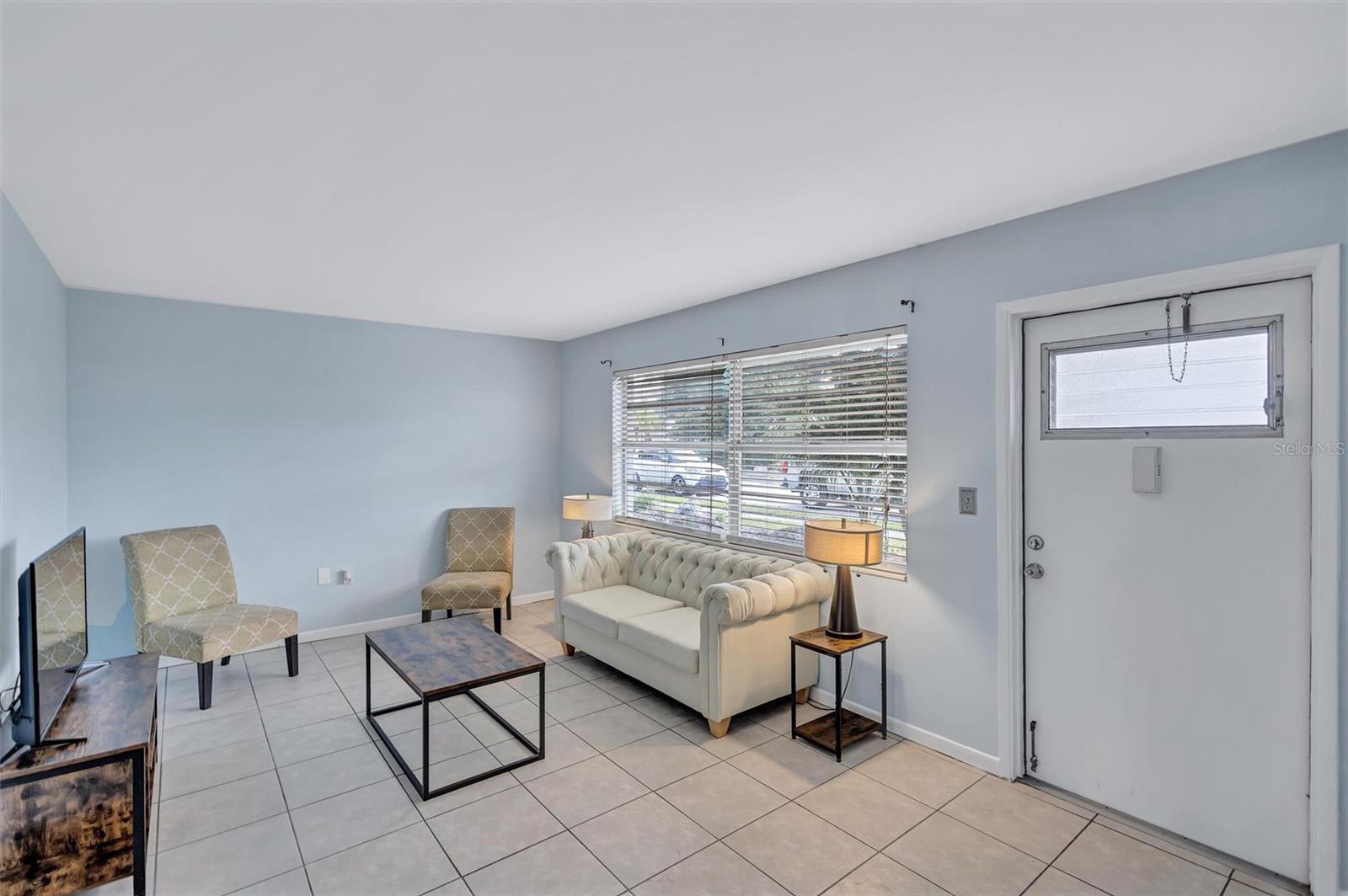 Image 4 of 28 For 5945 21st Street N 3