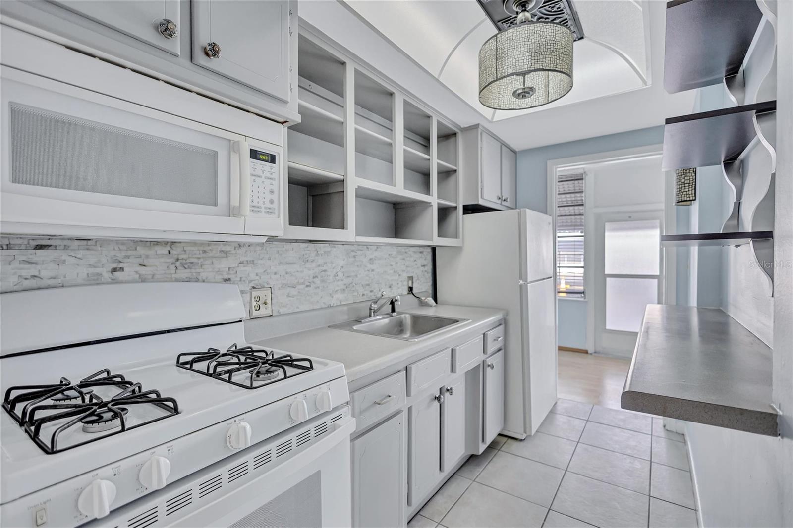 Image 7 of 28 For 5945 21st Street N 3