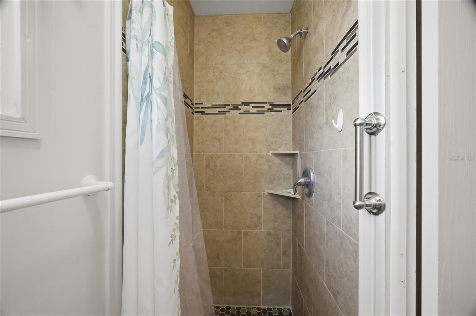 Image 18 of 22 For 9900 Ulmerton Road 242