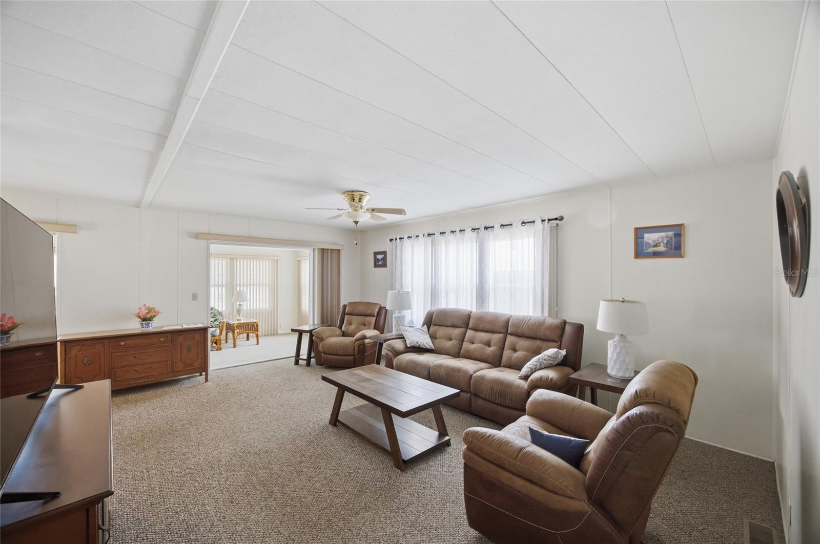 Image 7 of 22 For 9900 Ulmerton Road 242