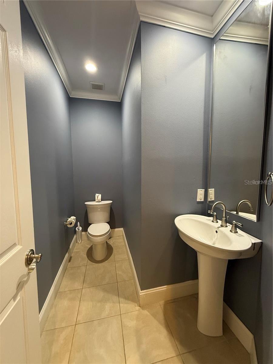 Image 10 of 37 For 2208 Soho Bay Court