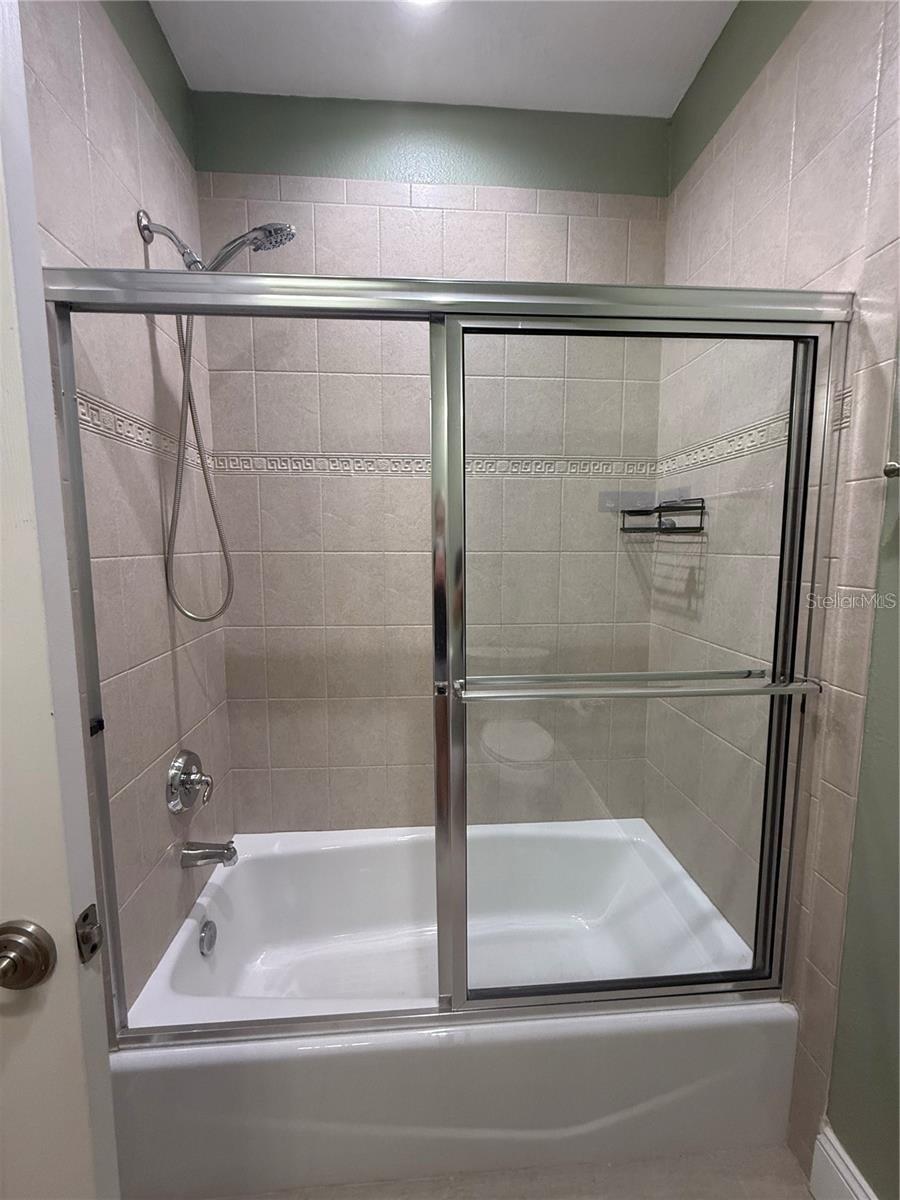 Image 26 of 37 For 2208 Soho Bay Court