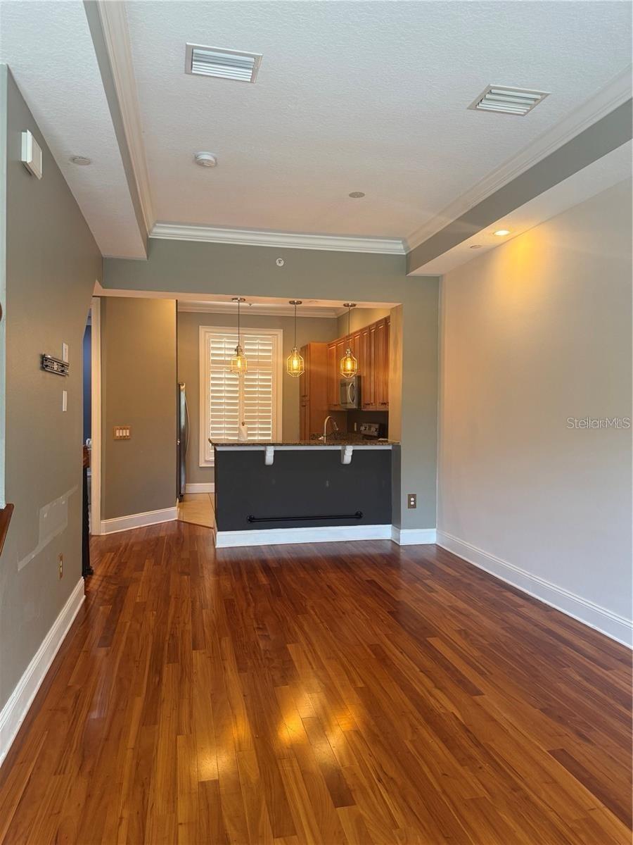 Image 7 of 37 For 2208 Soho Bay Court