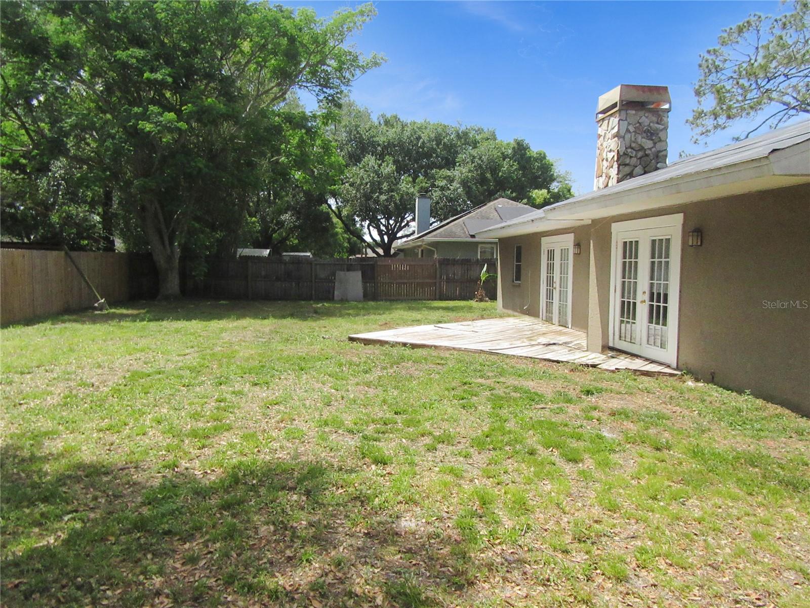 Image 4 of 31 For 22646 Weeks Boulevard