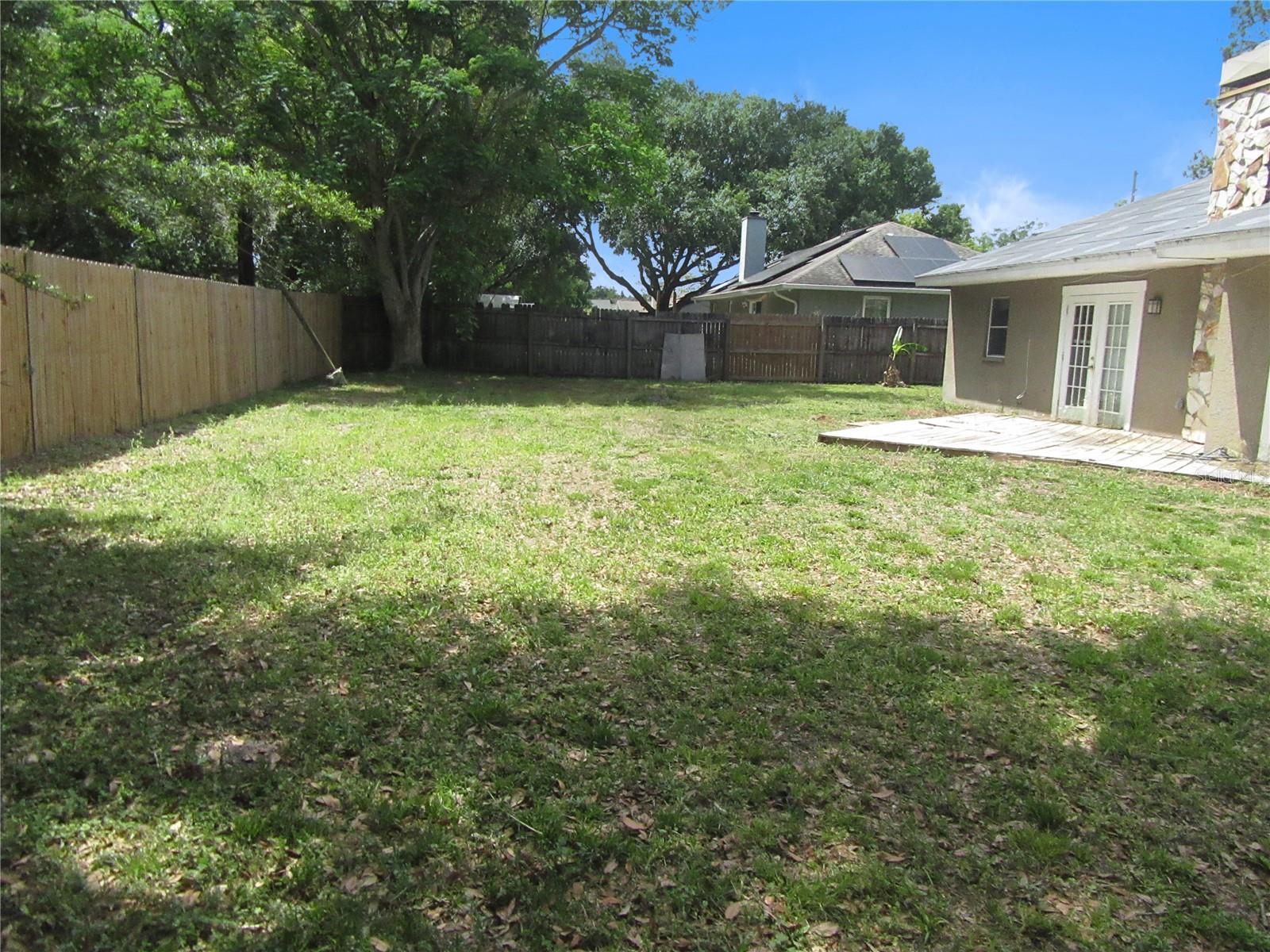 Image 6 of 31 For 22646 Weeks Boulevard