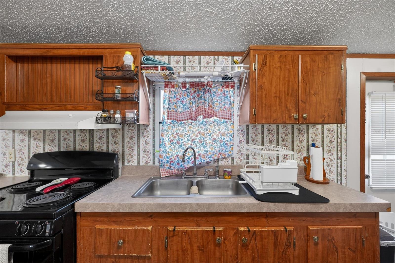 Image 14 of 30 For 27132 New Front Street