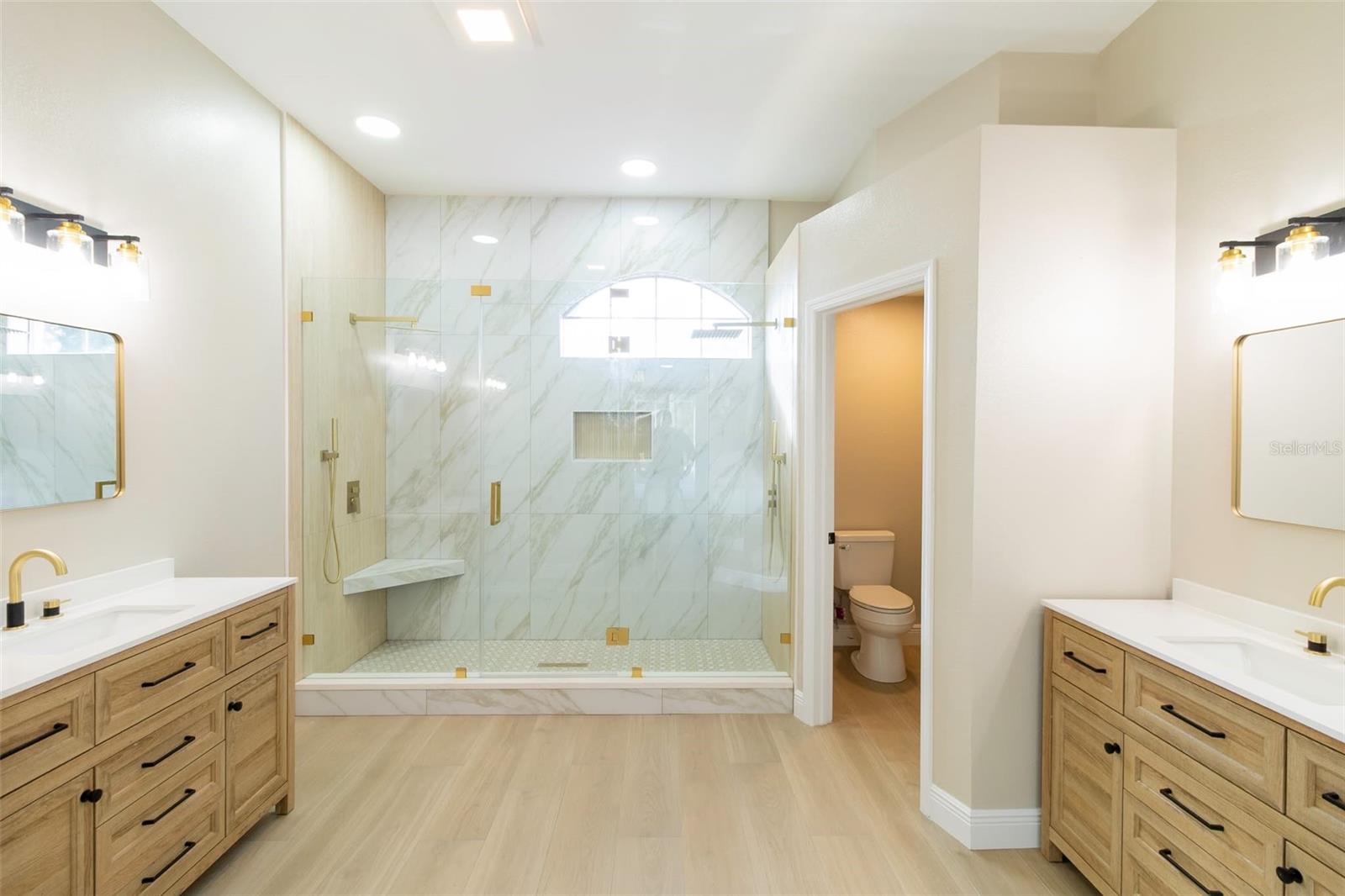 Image 15 of 29 For 1637 Ledgestone Drive