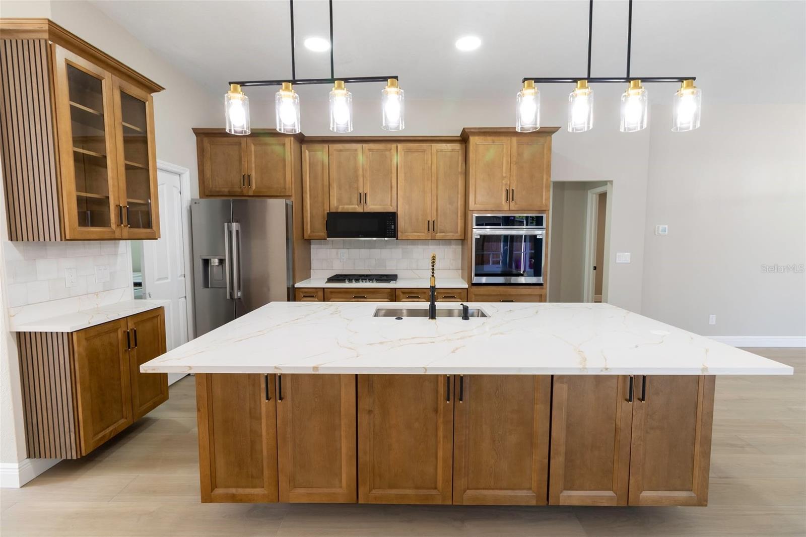 Image 8 of 29 For 1637 Ledgestone Drive