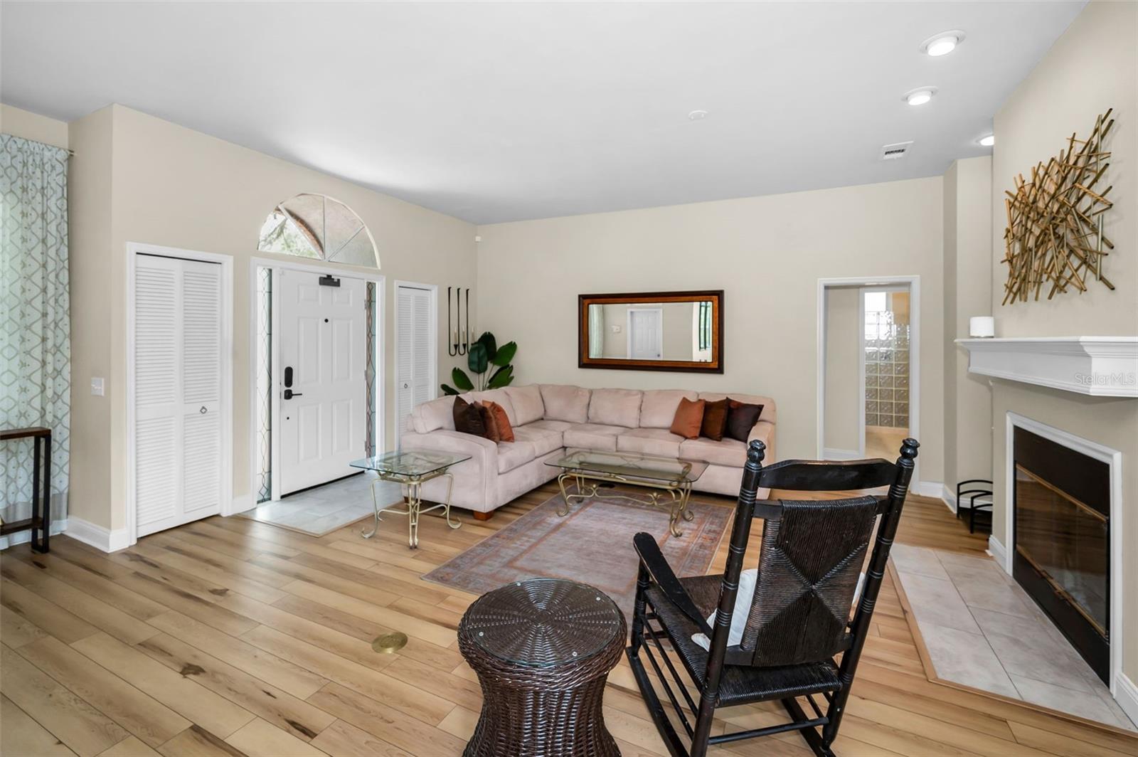 Image 10 of 68 For 2997 Eagle Estates Circle E