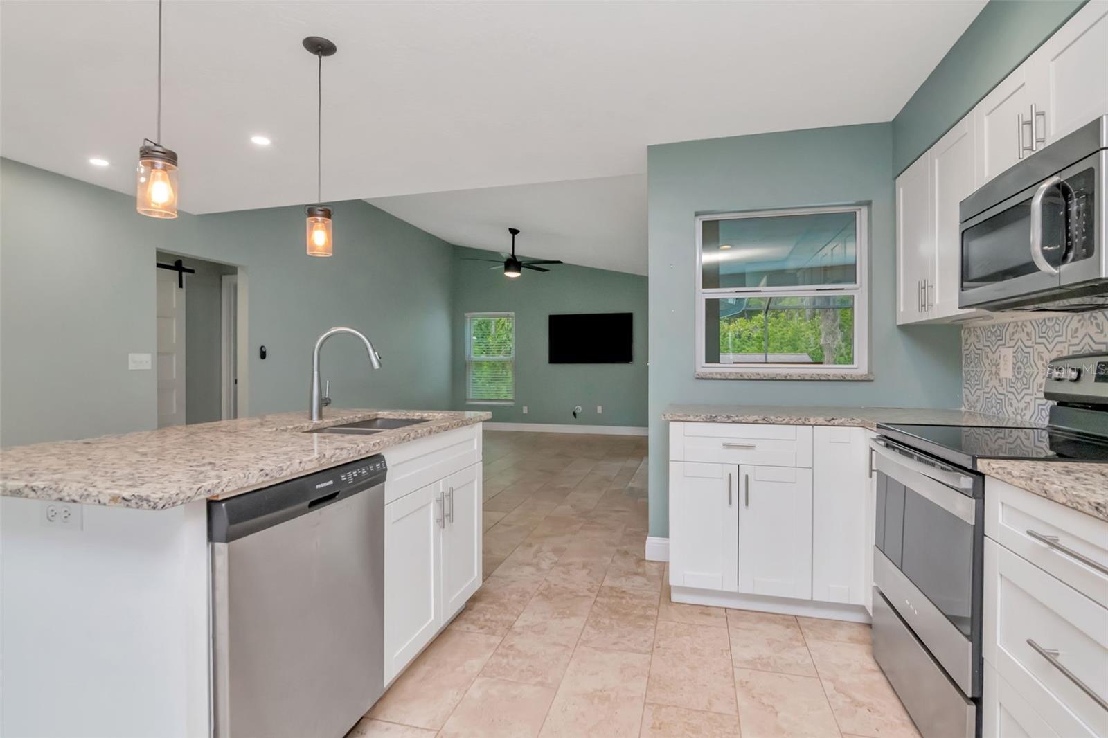 Image 22 of 50 For 16120 Oakmanor Drive