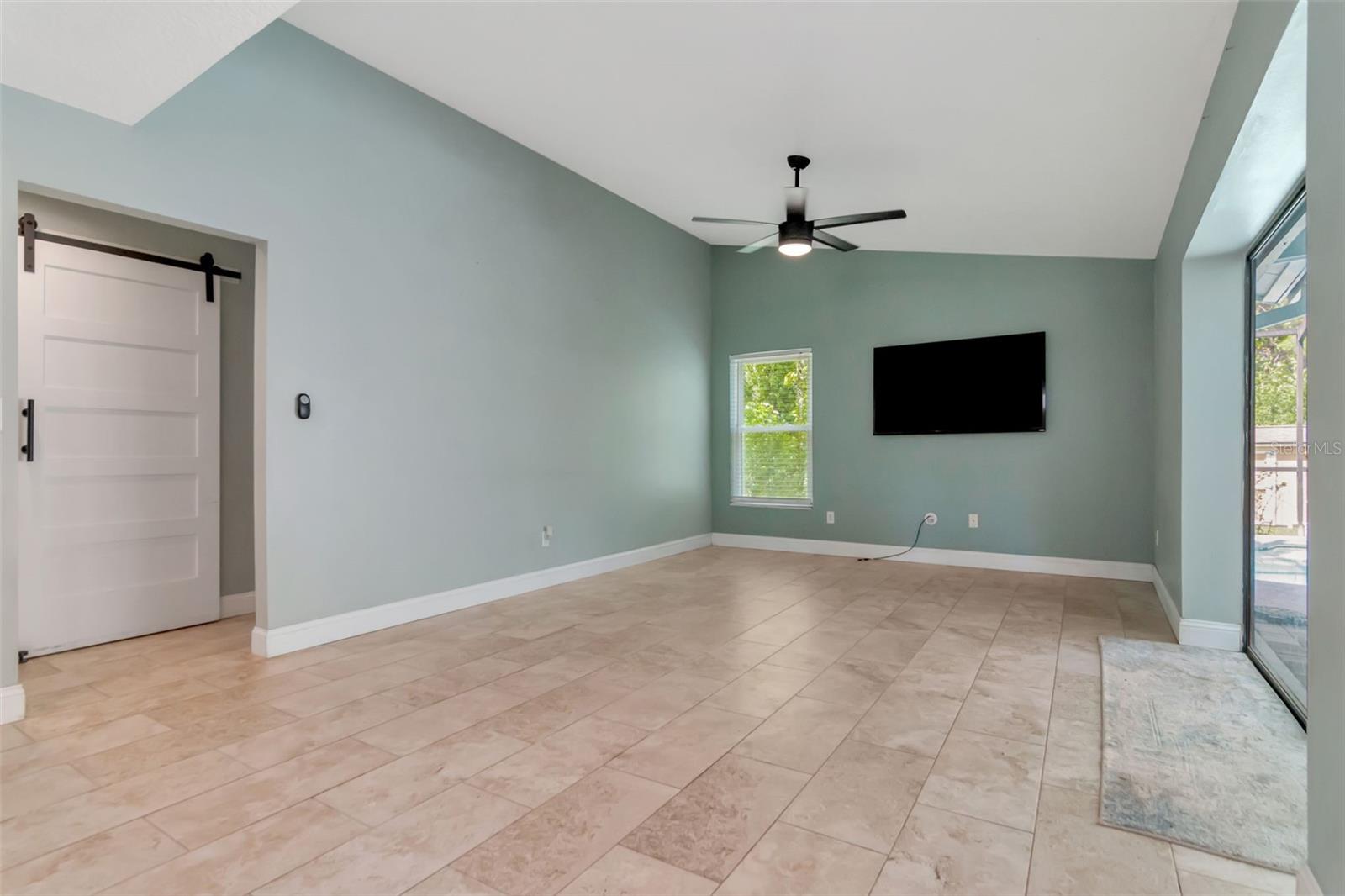 Image 31 of 50 For 16120 Oakmanor Drive