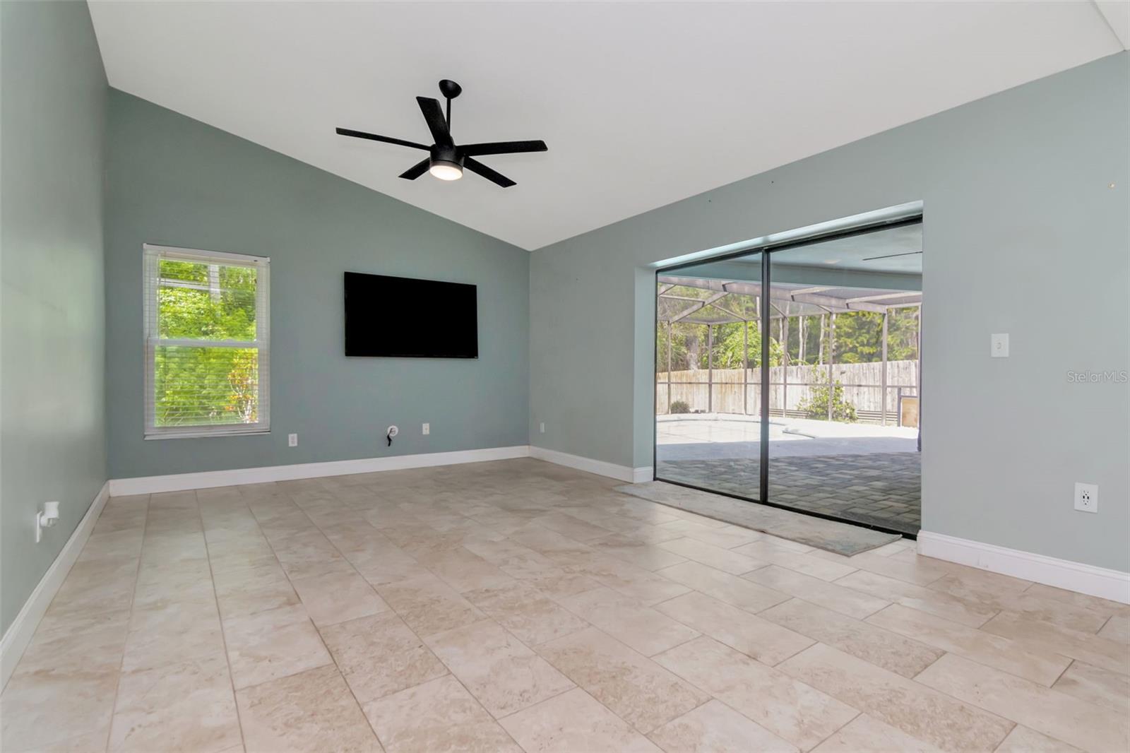 Image 32 of 50 For 16120 Oakmanor Drive