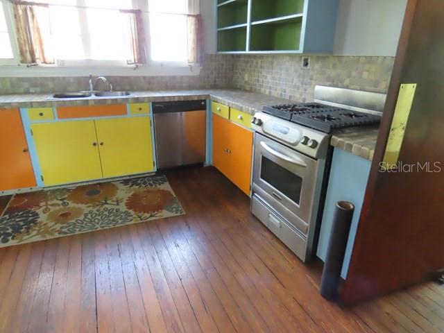 Image 17 of 29 For 408 27th Street W