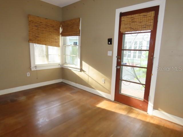 Image 23 of 29 For 408 27th Street W