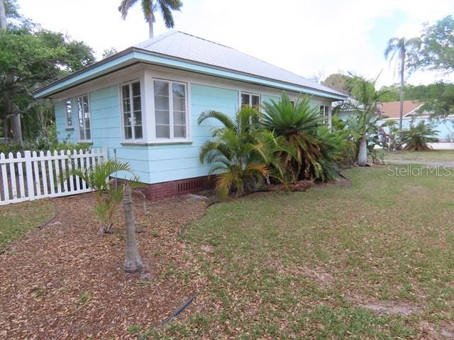 Image 8 of 29 For 408 27th Street W