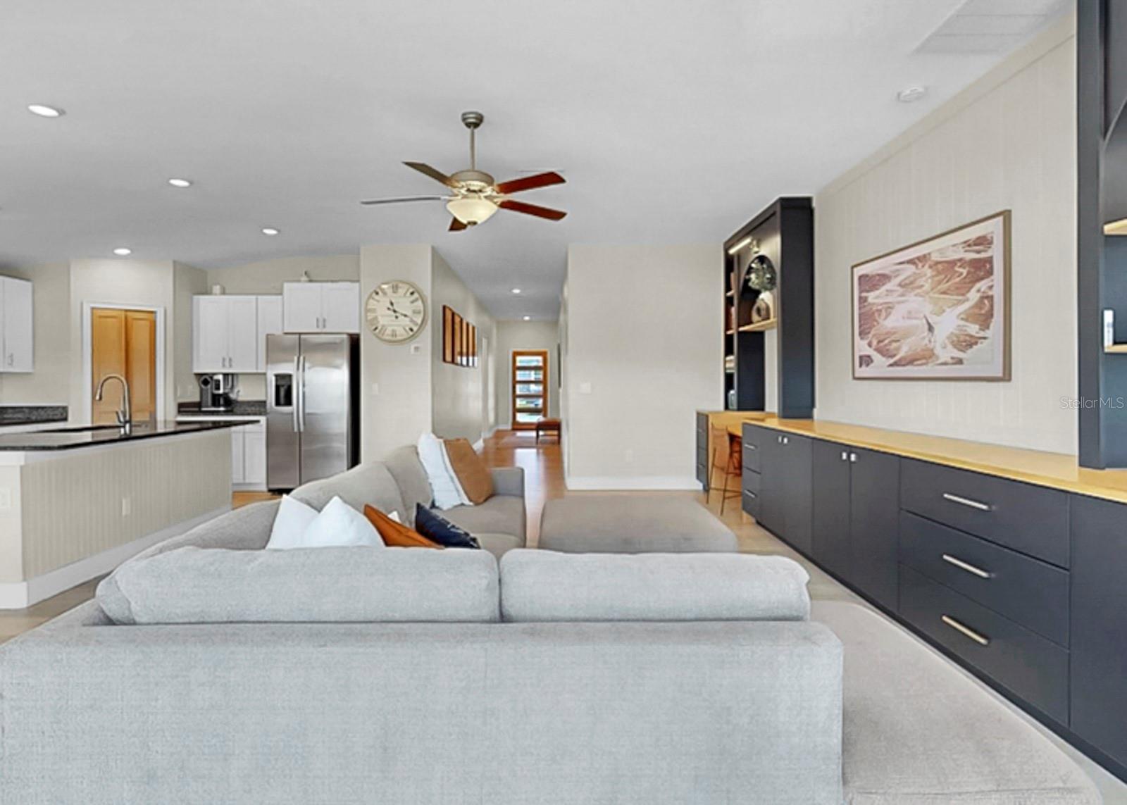 Listing photo id 9 for 13327 Great Plains Drive