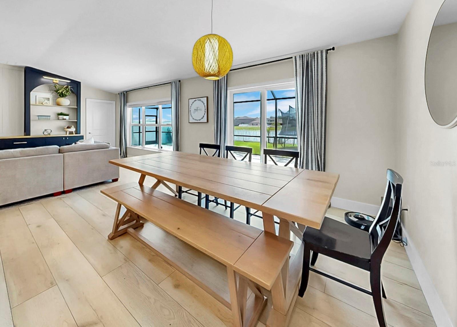 Listing photo id 21 for 13327 Great Plains Drive