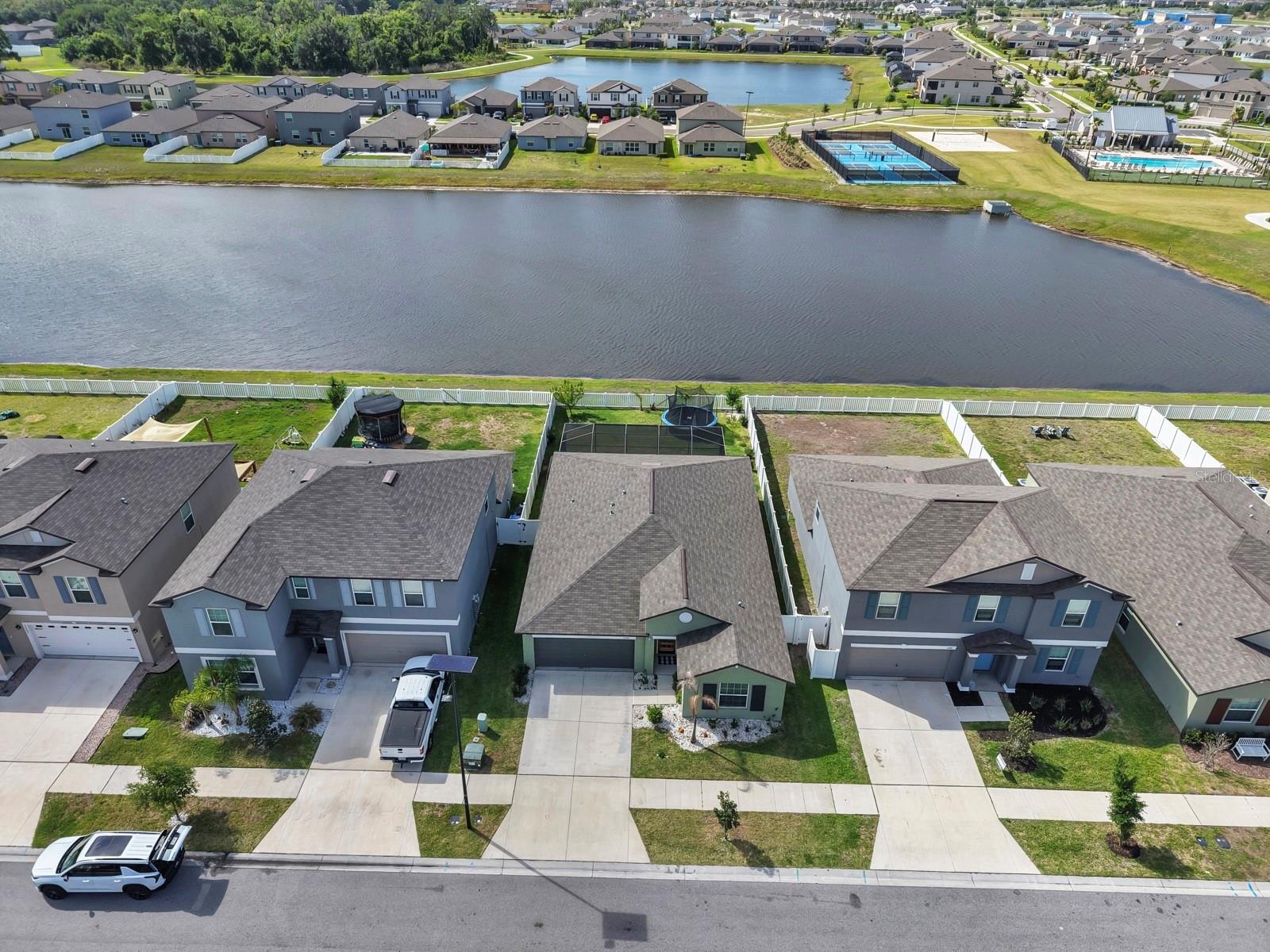 Listing photo id 43 for 13327 Great Plains Drive