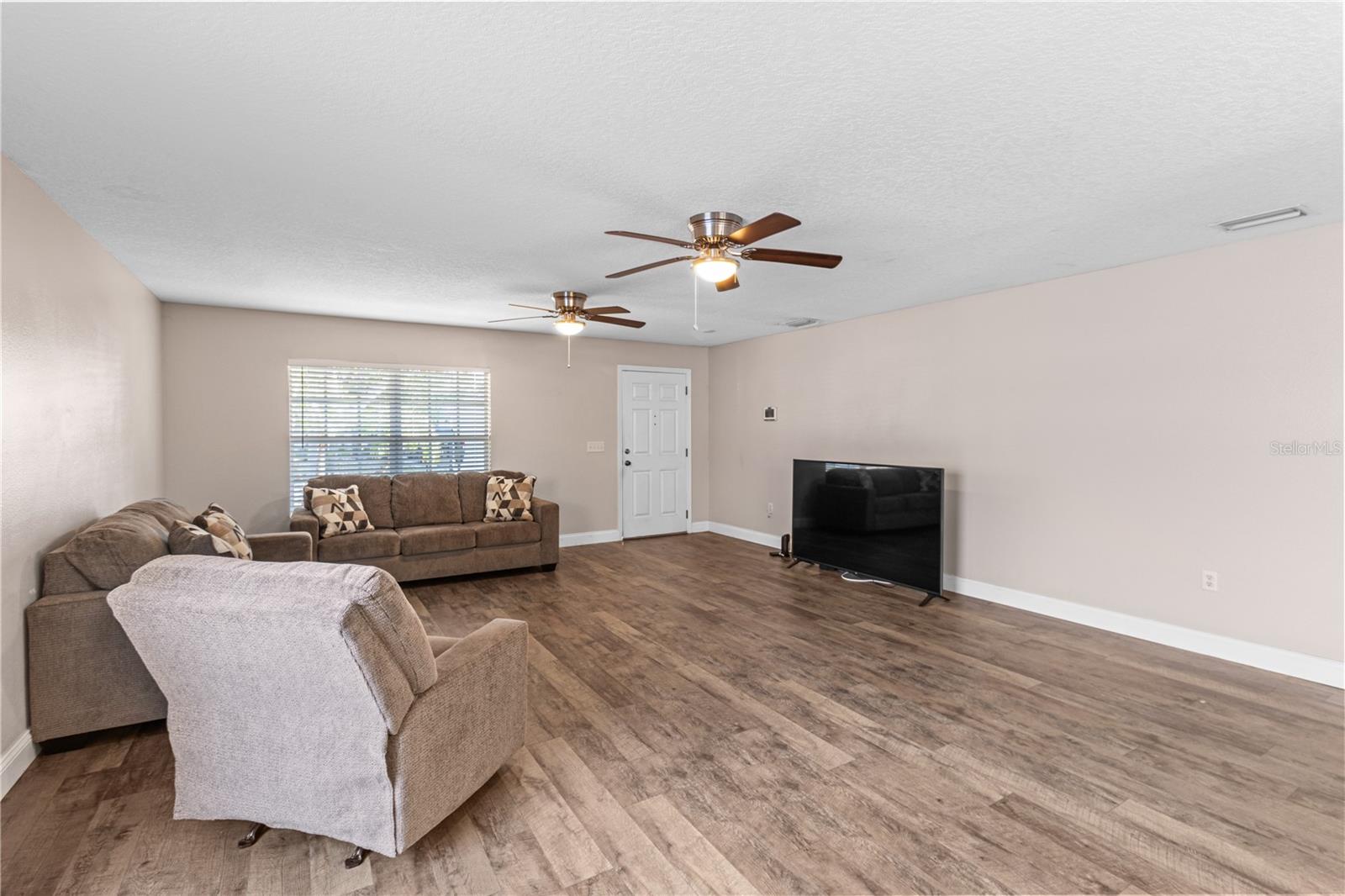 Listing photo id 8 for 2209 Pleasure Run Drive