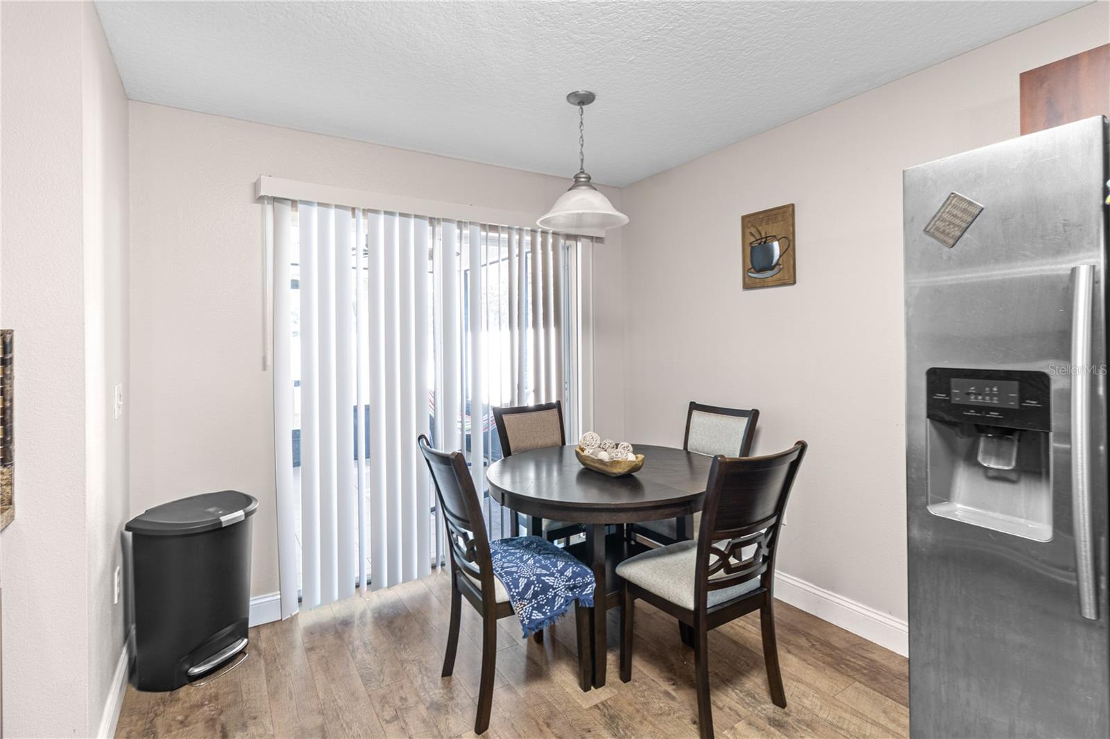 Listing photo id 5 for 2209 Pleasure Run Drive