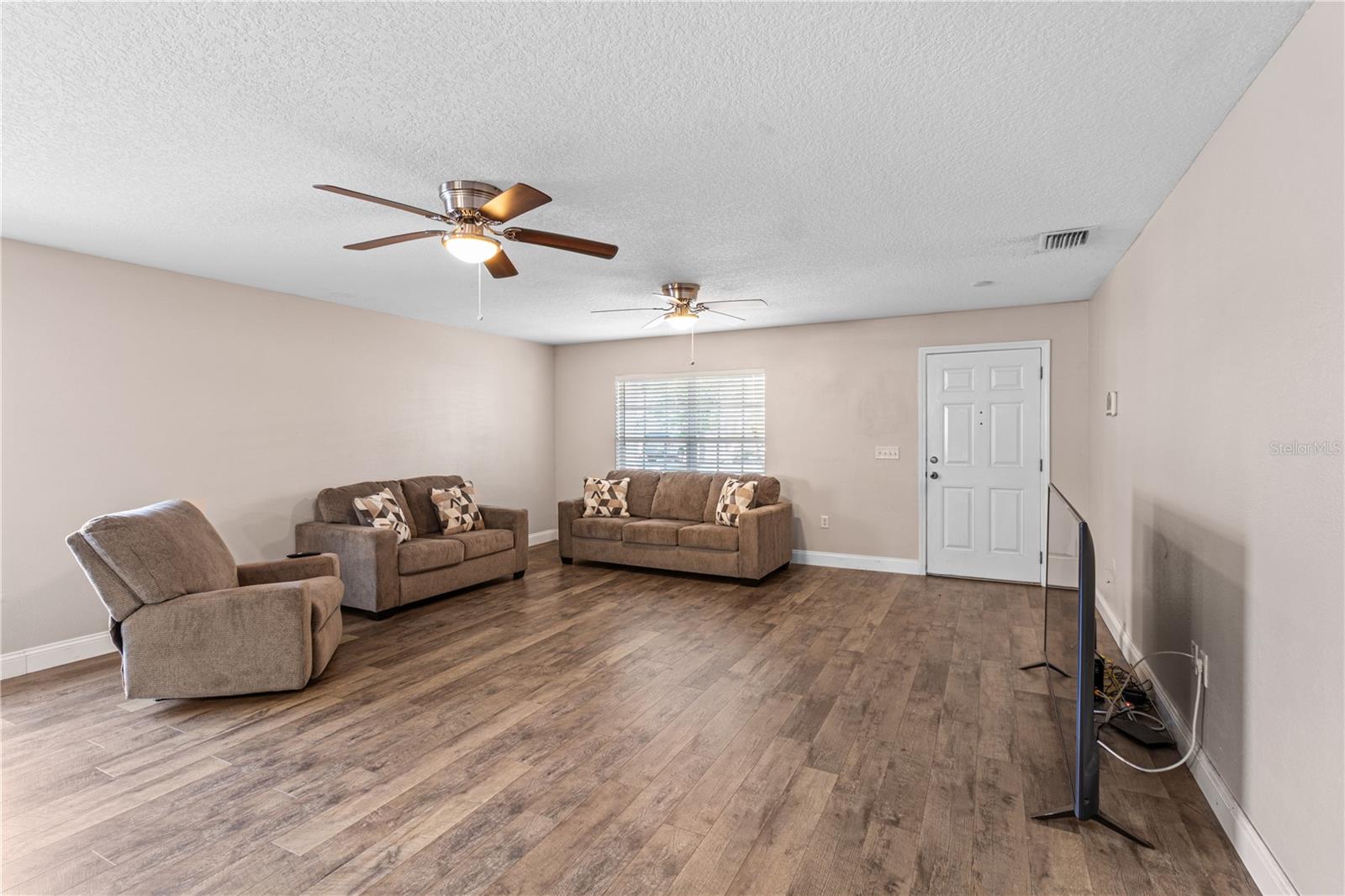 Listing photo id 7 for 2209 Pleasure Run Drive