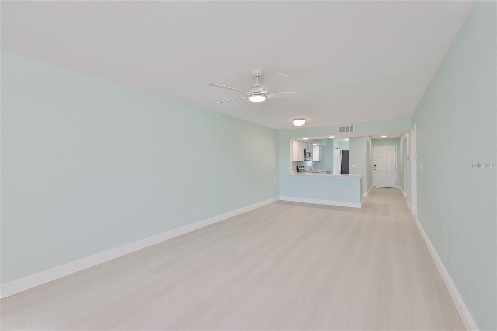 Image 15 of 37 For 812 Bahia Del Sol Drive A