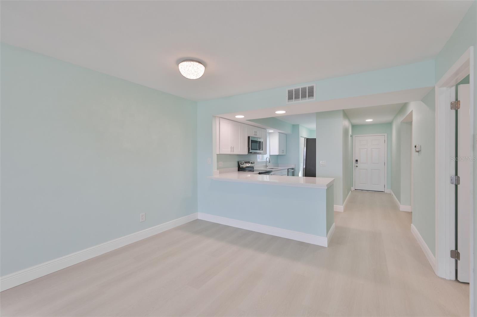 Image 6 of 37 For 812 Bahia Del Sol Drive A