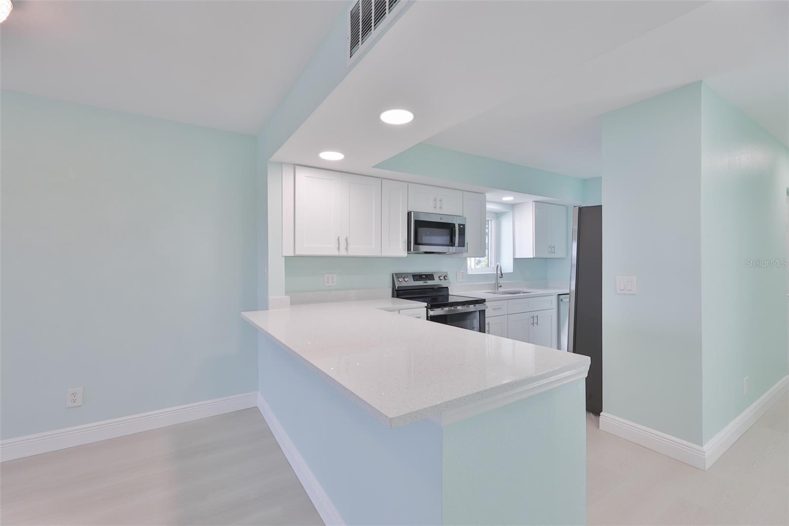 Image 8 of 37 For 812 Bahia Del Sol Drive A