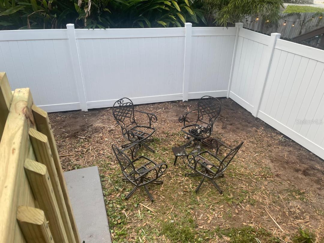 Listing photo id 18 for 4967 Steel Dust Lane