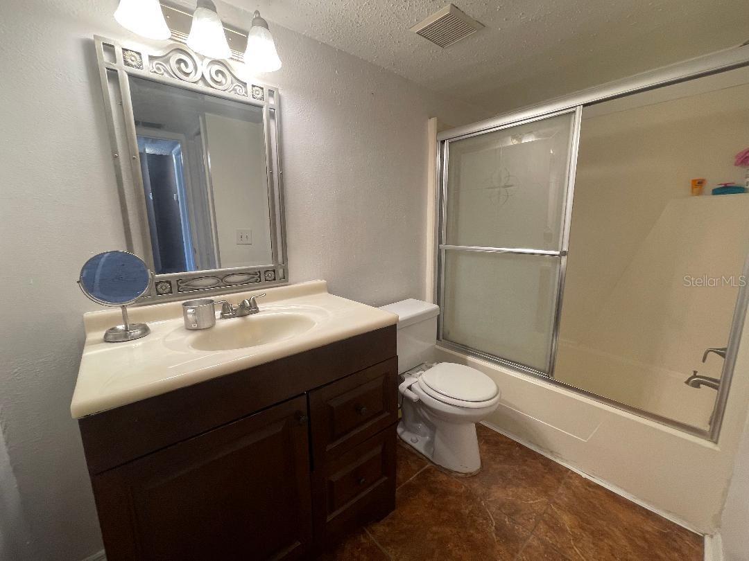 Listing photo id 5 for 4967 Steel Dust Lane