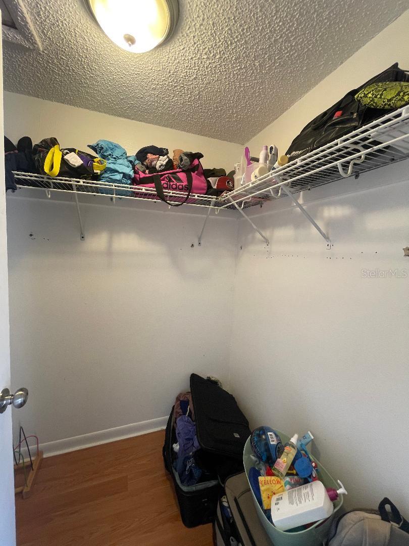 Listing photo id 7 for 4967 Steel Dust Lane