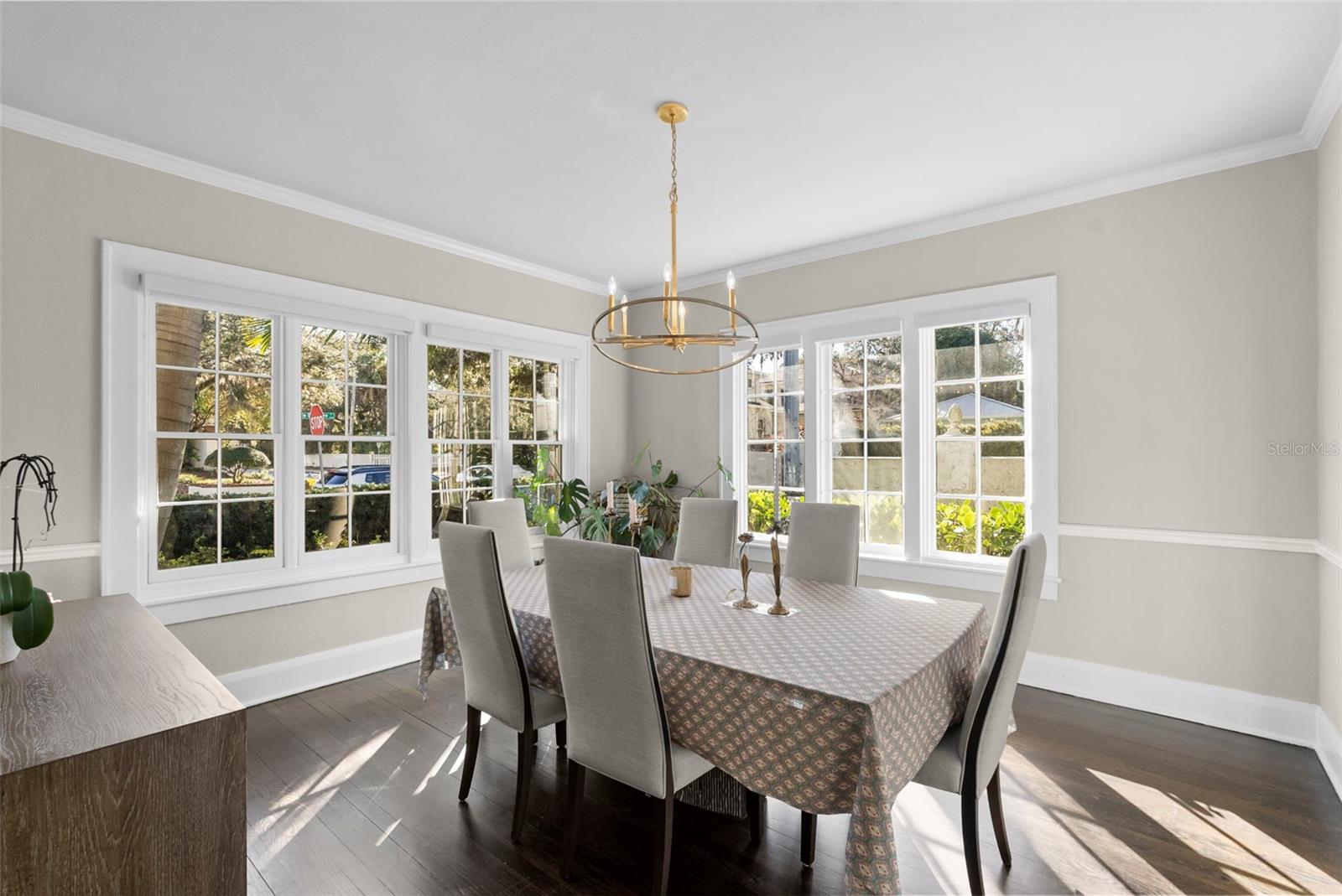 Image 10 of 46 For 2943 Bayshore Court