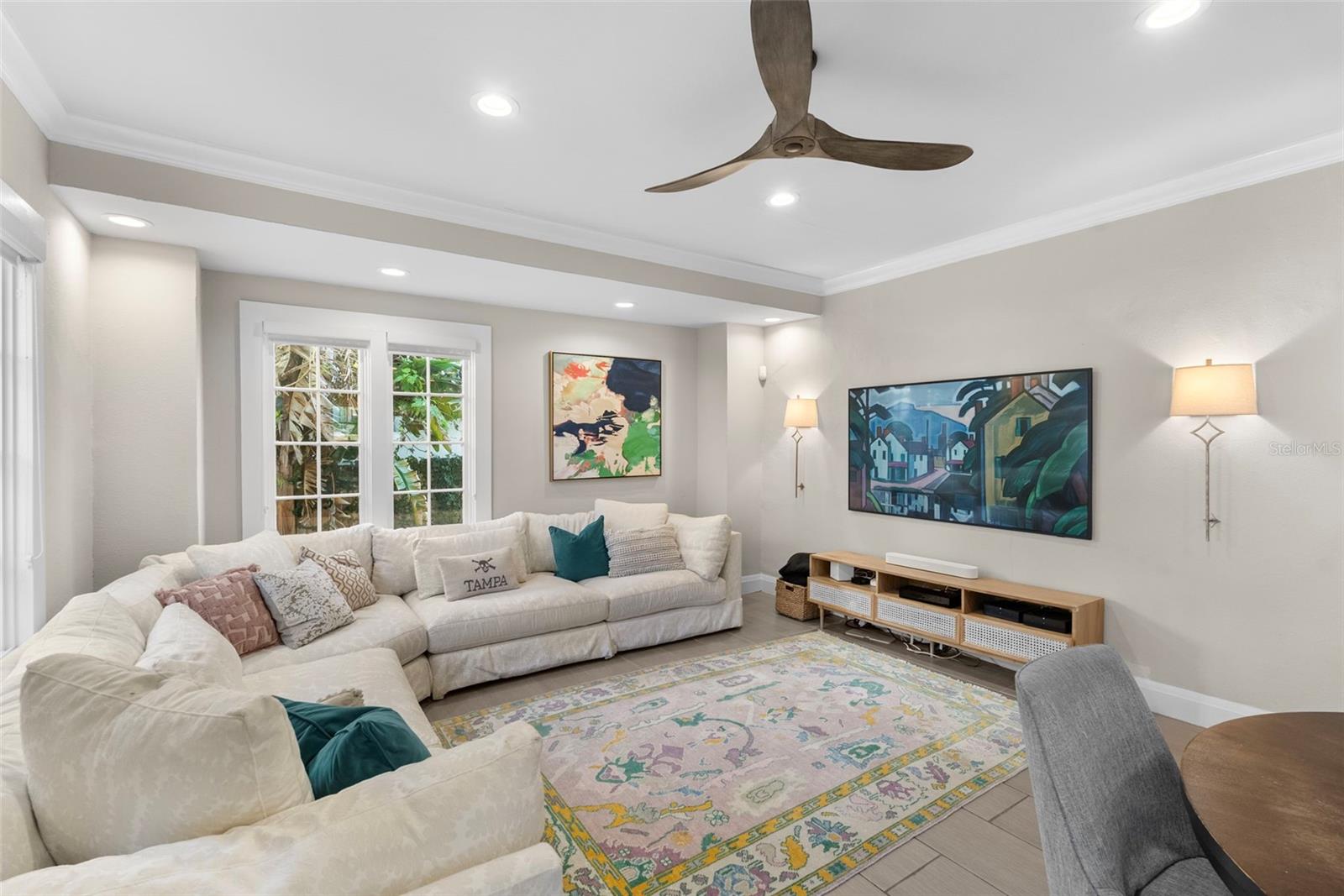 Image 20 of 46 For 2943 Bayshore Court