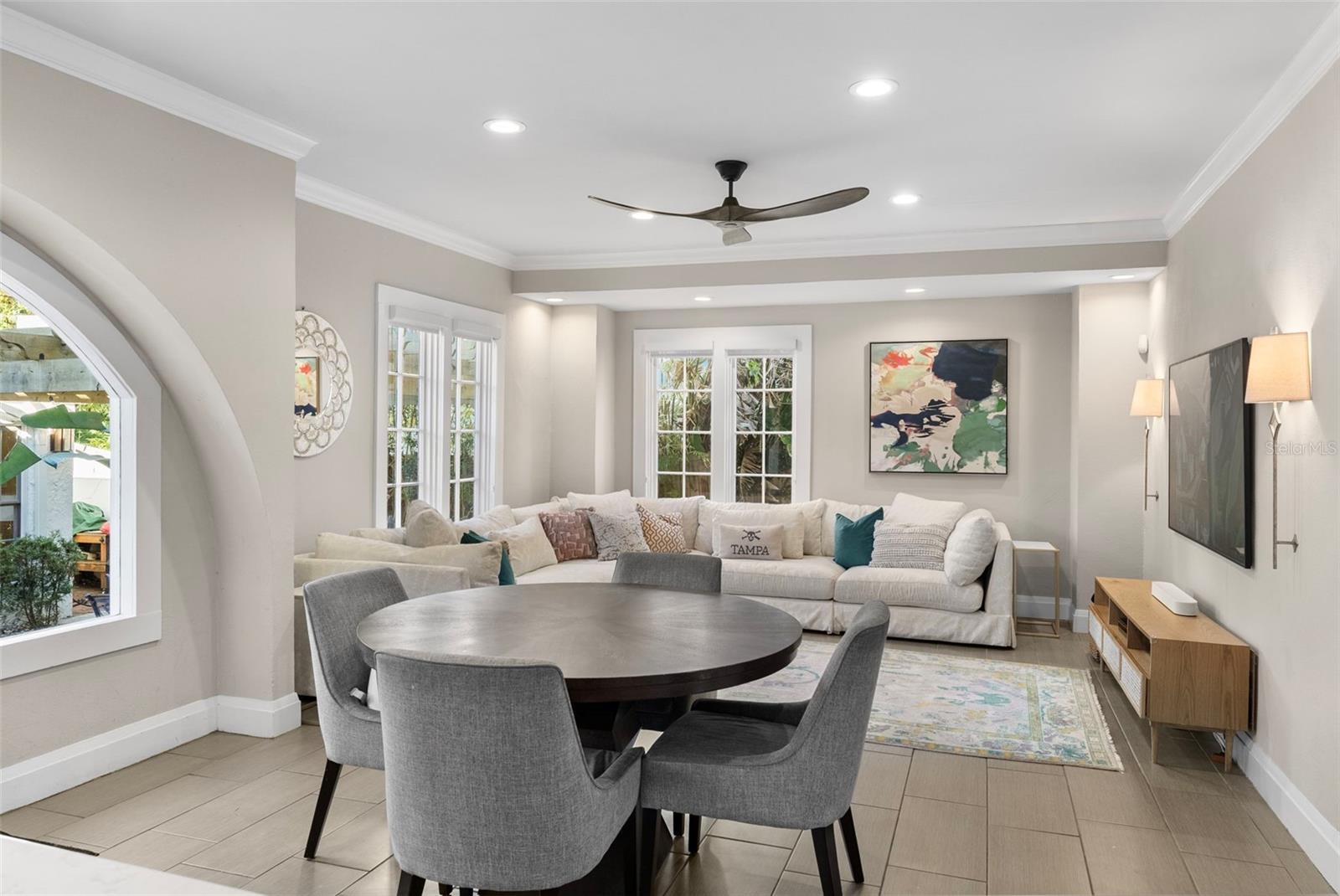 Image 21 of 46 For 2943 Bayshore Court