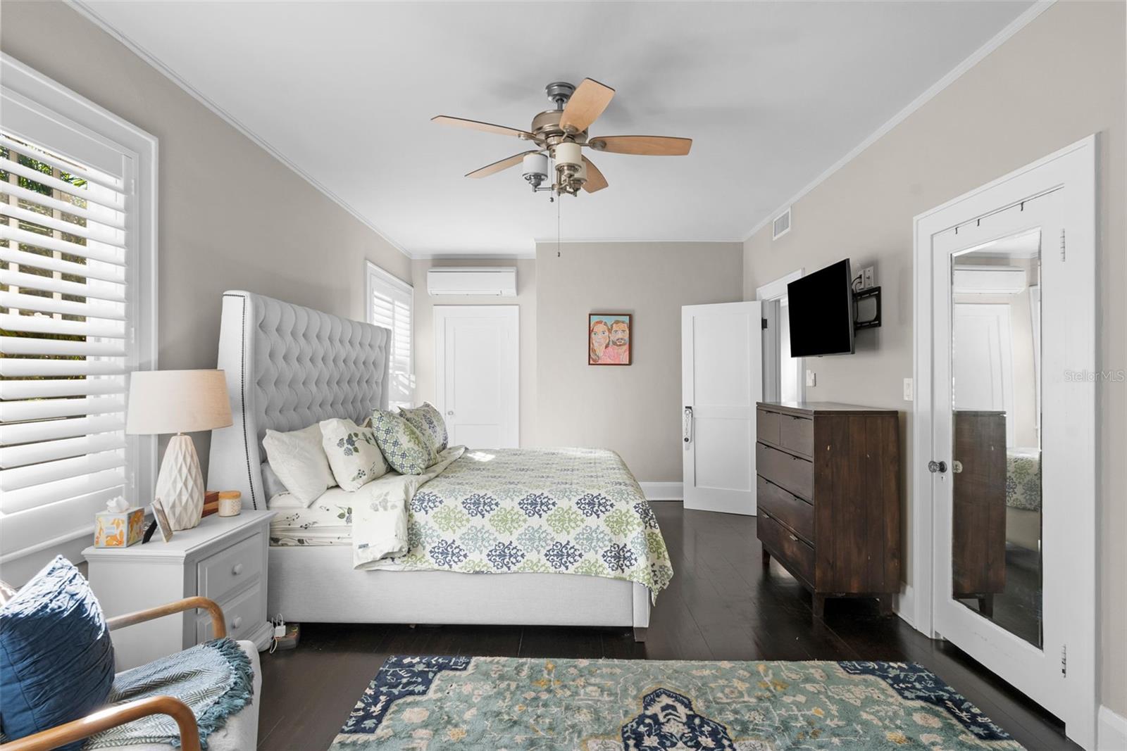 Image 26 of 46 For 2943 Bayshore Court