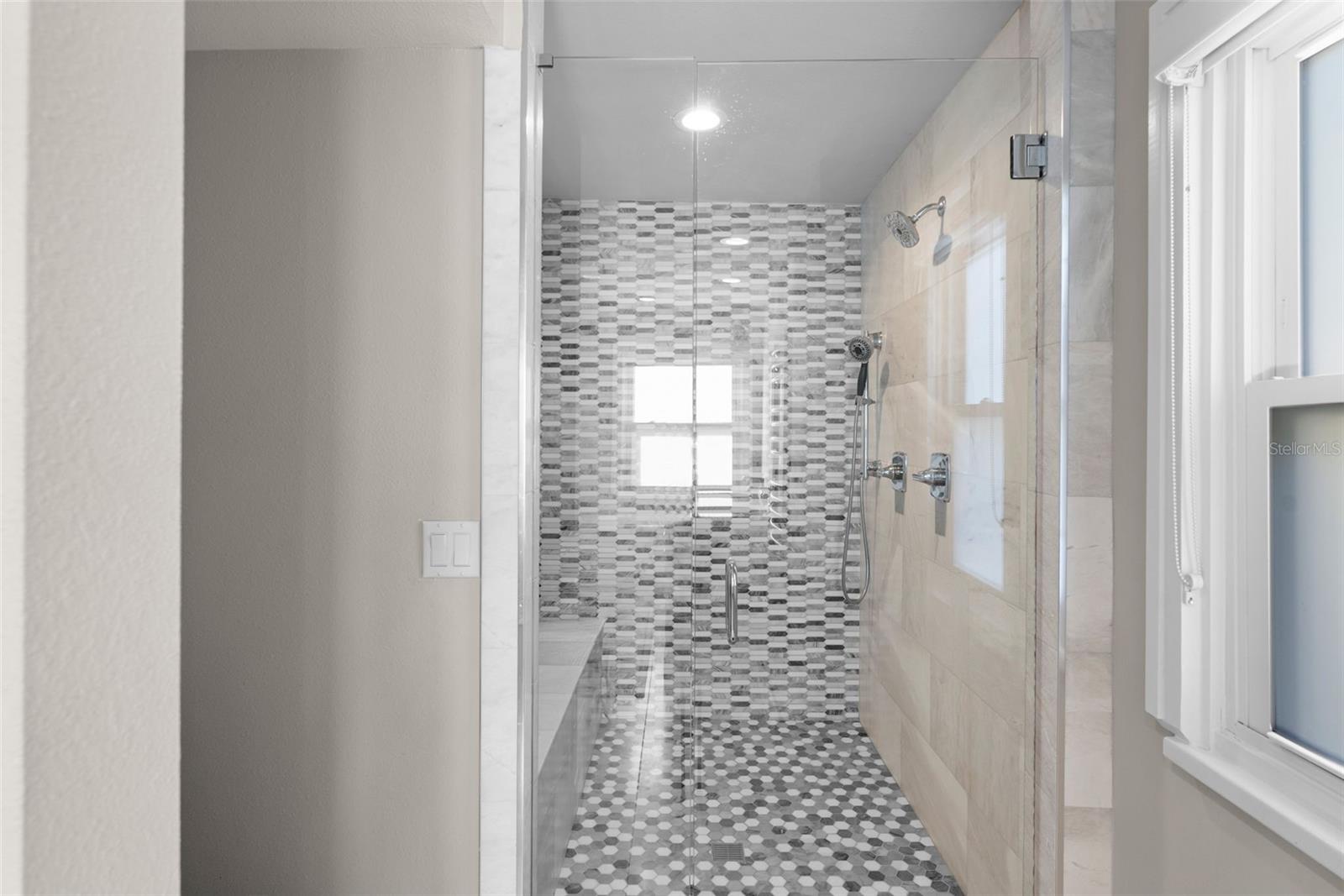 Image 29 of 46 For 2943 Bayshore Court