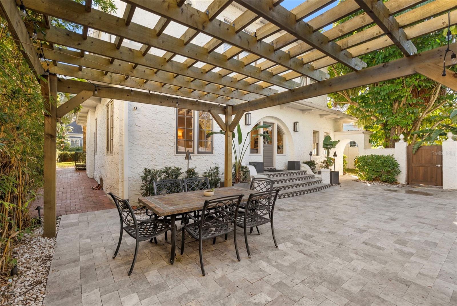 Image 36 of 46 For 2943 Bayshore Court