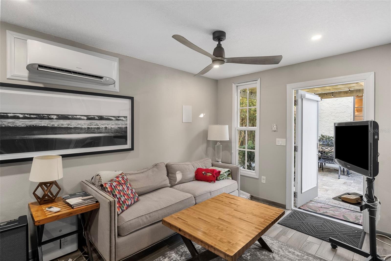 Image 39 of 46 For 2943 Bayshore Court