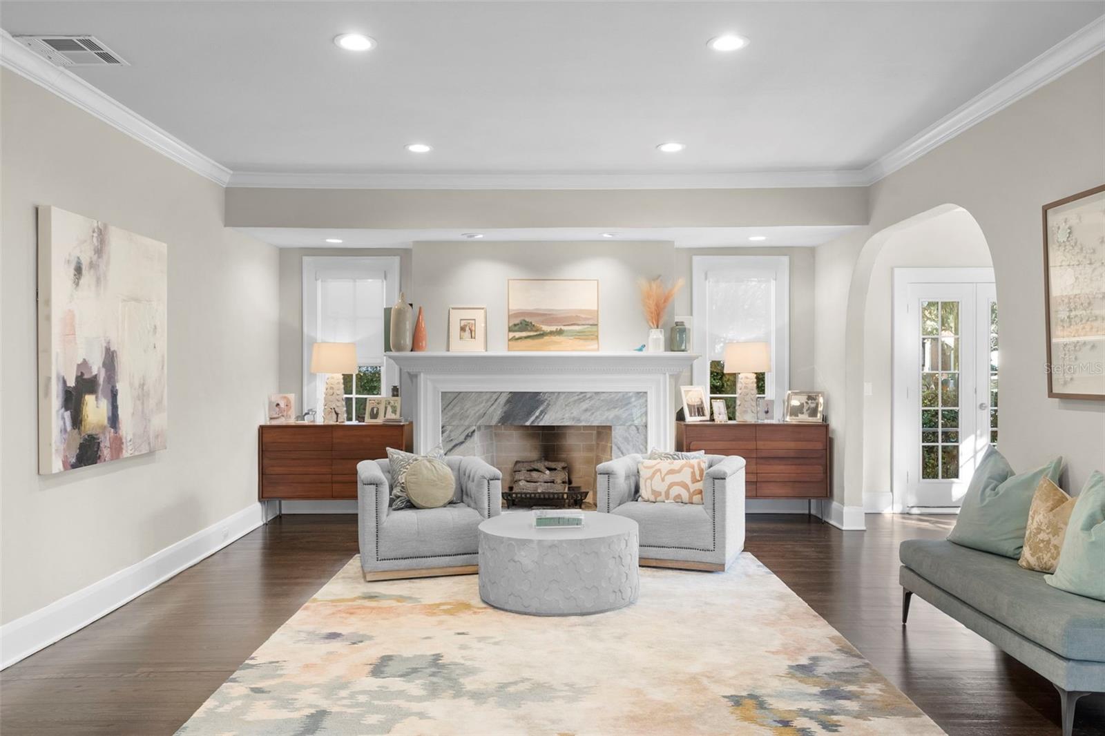 Image 4 of 46 For 2943 Bayshore Court