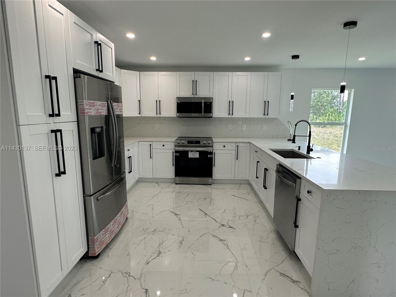 Image 3 of 19 For 1125 Milwaukee Boulevard