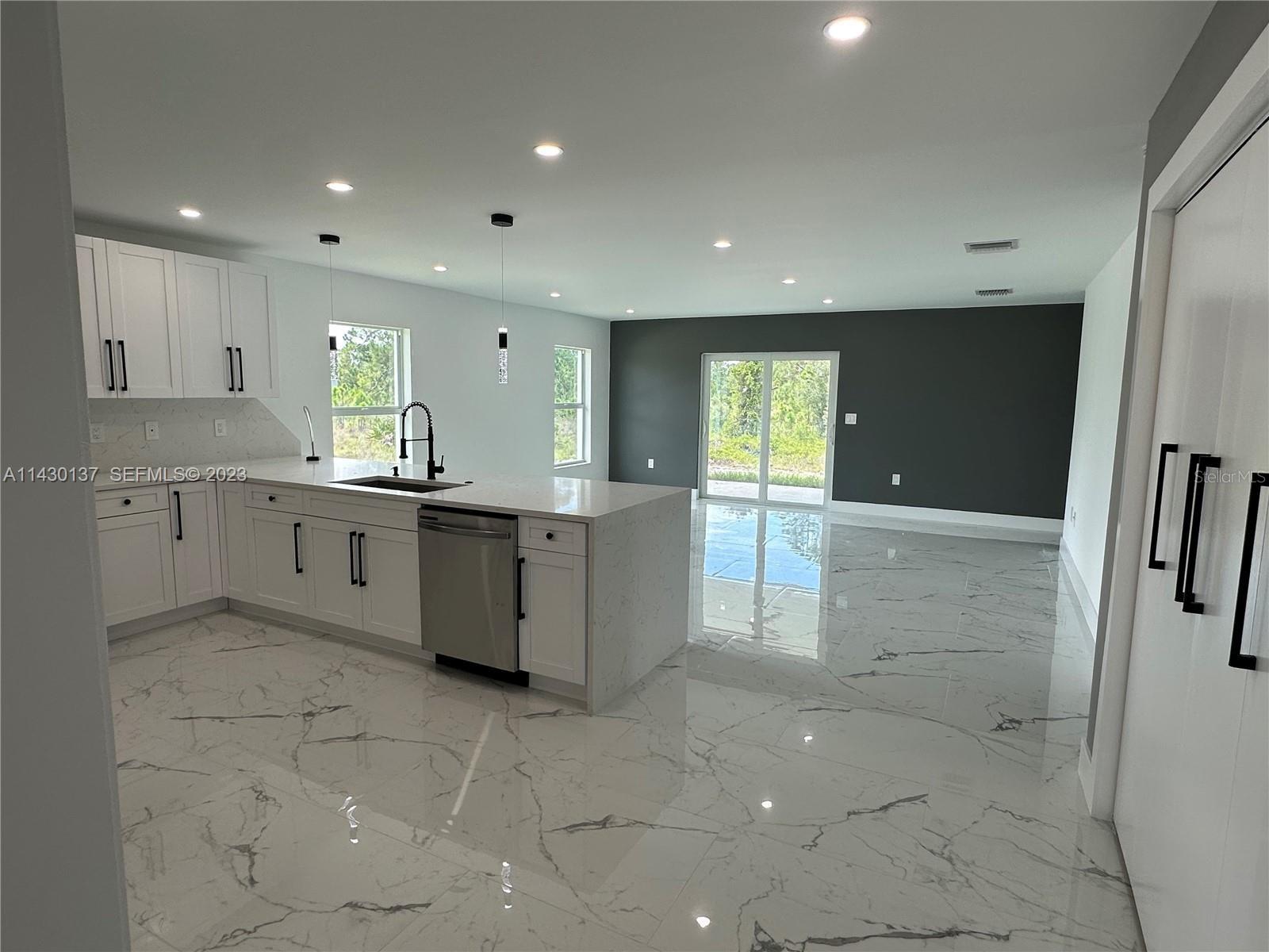 Image 6 of 19 For 1125 Milwaukee Boulevard