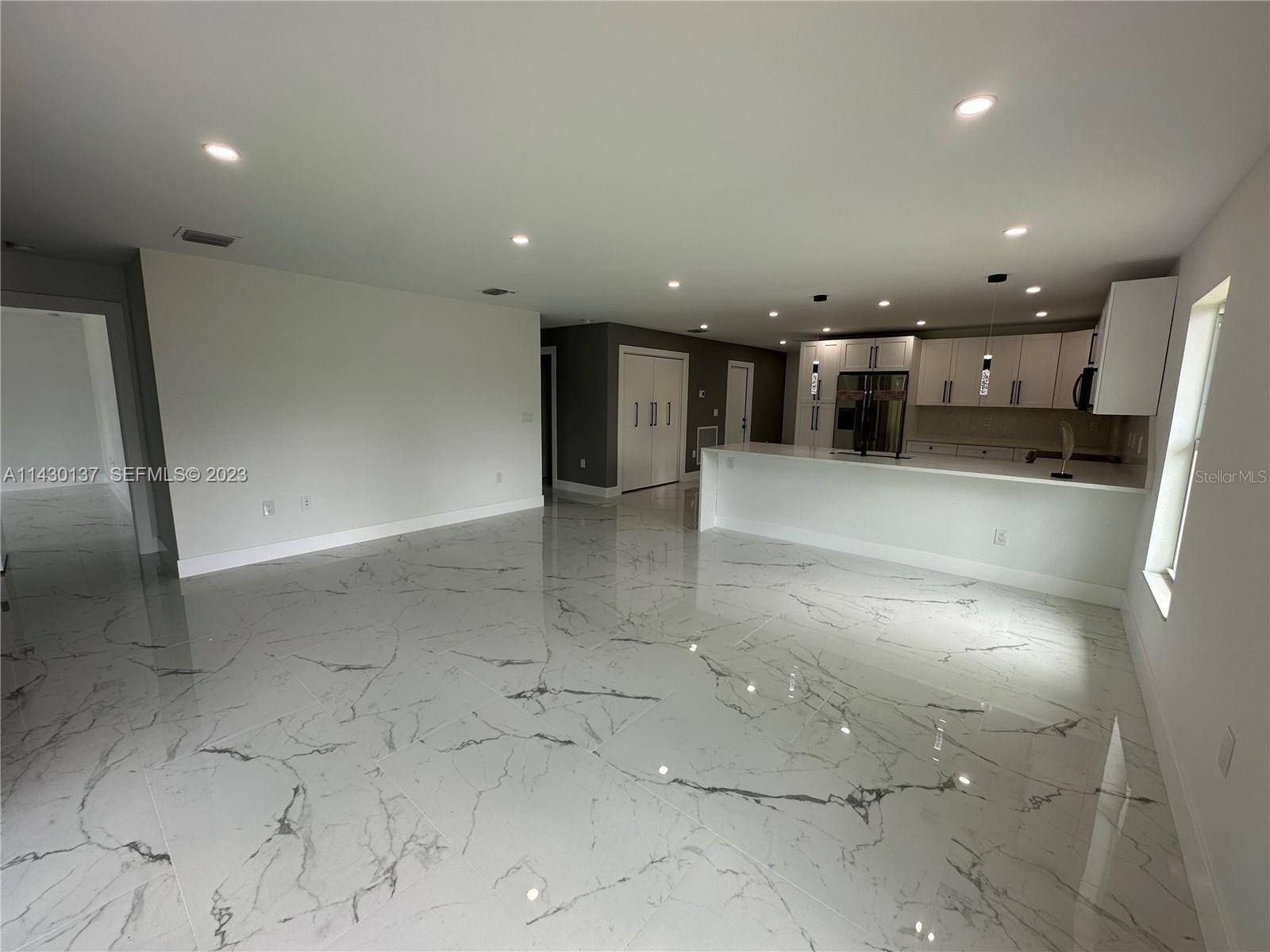 Image 8 of 19 For 1125 Milwaukee Boulevard