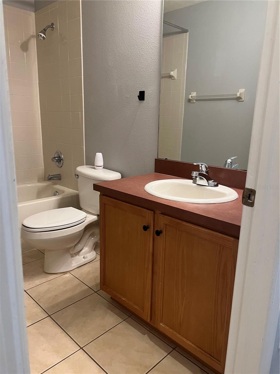 Image 9 of 33 For 20027 Heritage Pointe