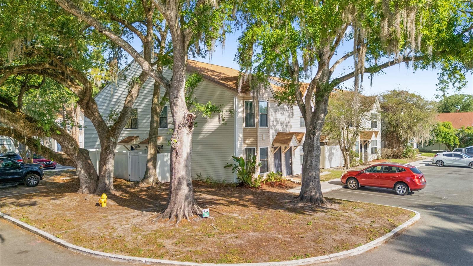 Listing photo id 4 for 2302 Maki Road 66