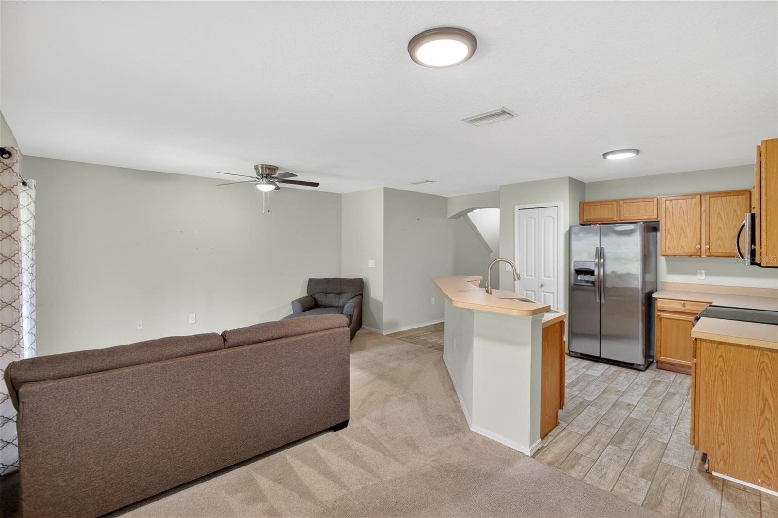 Listing photo id 9 for 2605 Oleander Lakes Drive