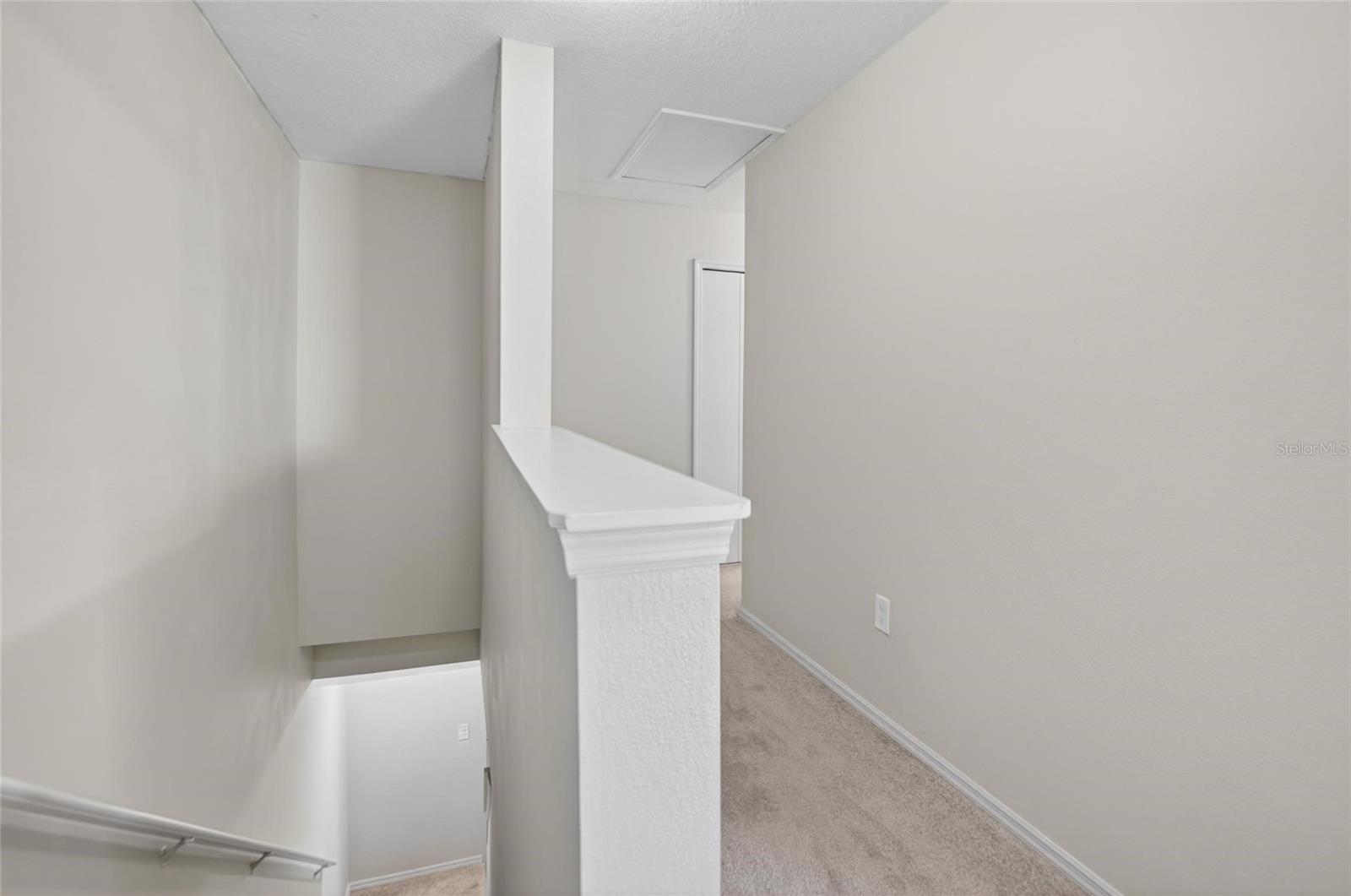 Listing photo id 18 for 2605 Oleander Lakes Drive