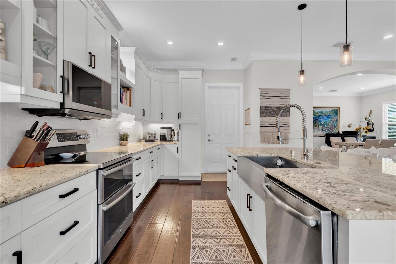 Image 10 of 50 For 520 65th Street N