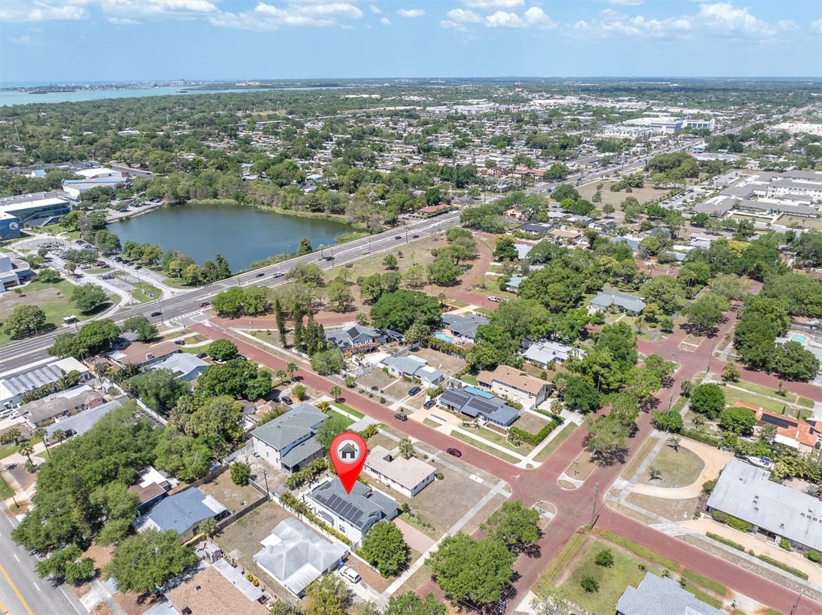 Image 42 of 50 For 520 65th Street N