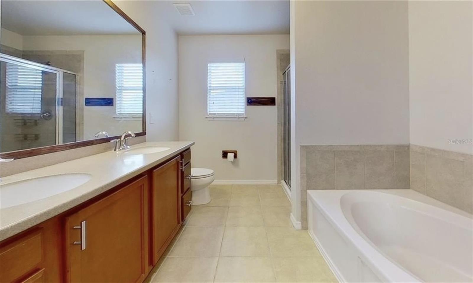 Image 13 of 26 For 2863 Maple Brook Loop