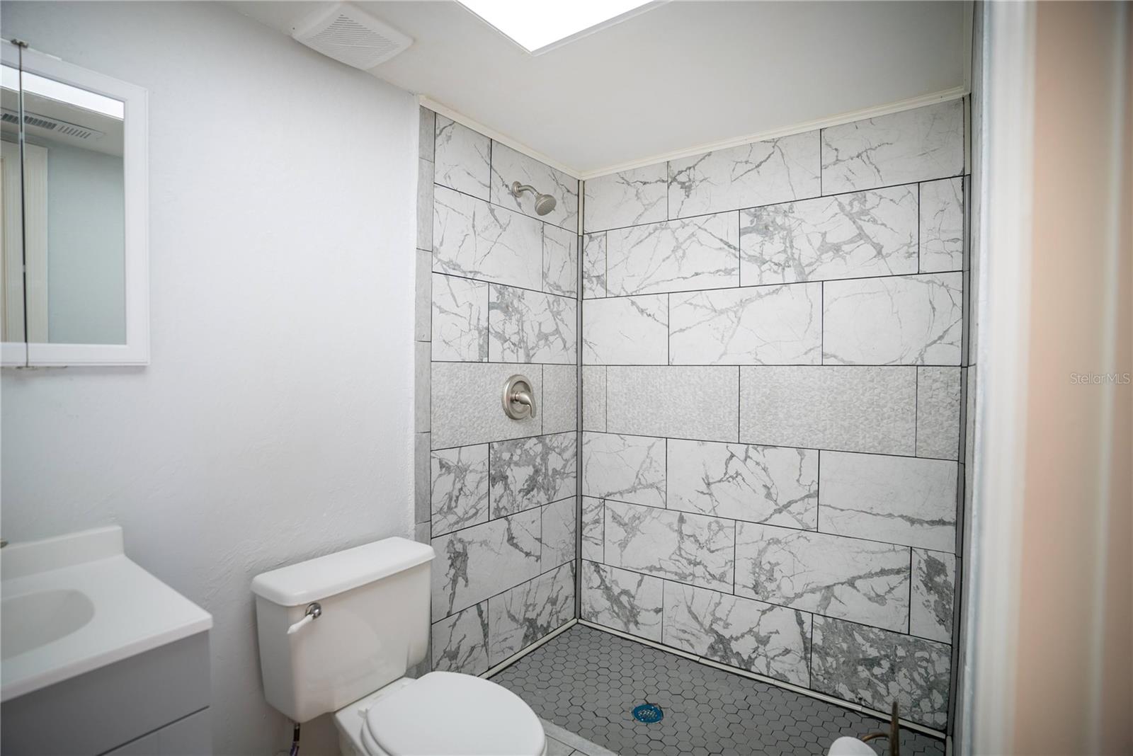 Listing photo id 4 for 3320 Las Brisas Drive